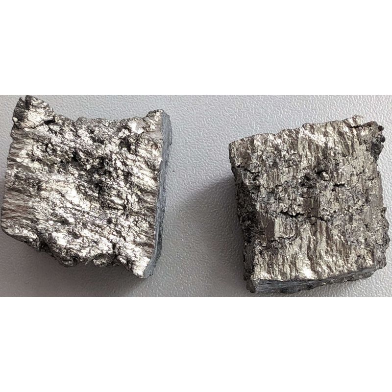 Gadolinium metaal 64 Gd stuks 99,95% zuiverheid | Zeldzame metalen kopen | Gadolinium klemmetjes voor laboratorium & industrie